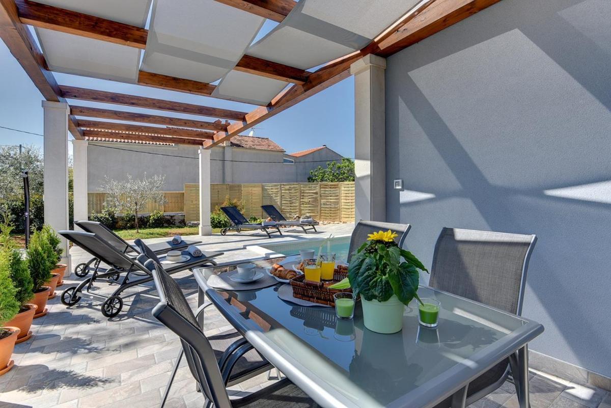 Villa Sunny Home Воднян Экстерьер фото