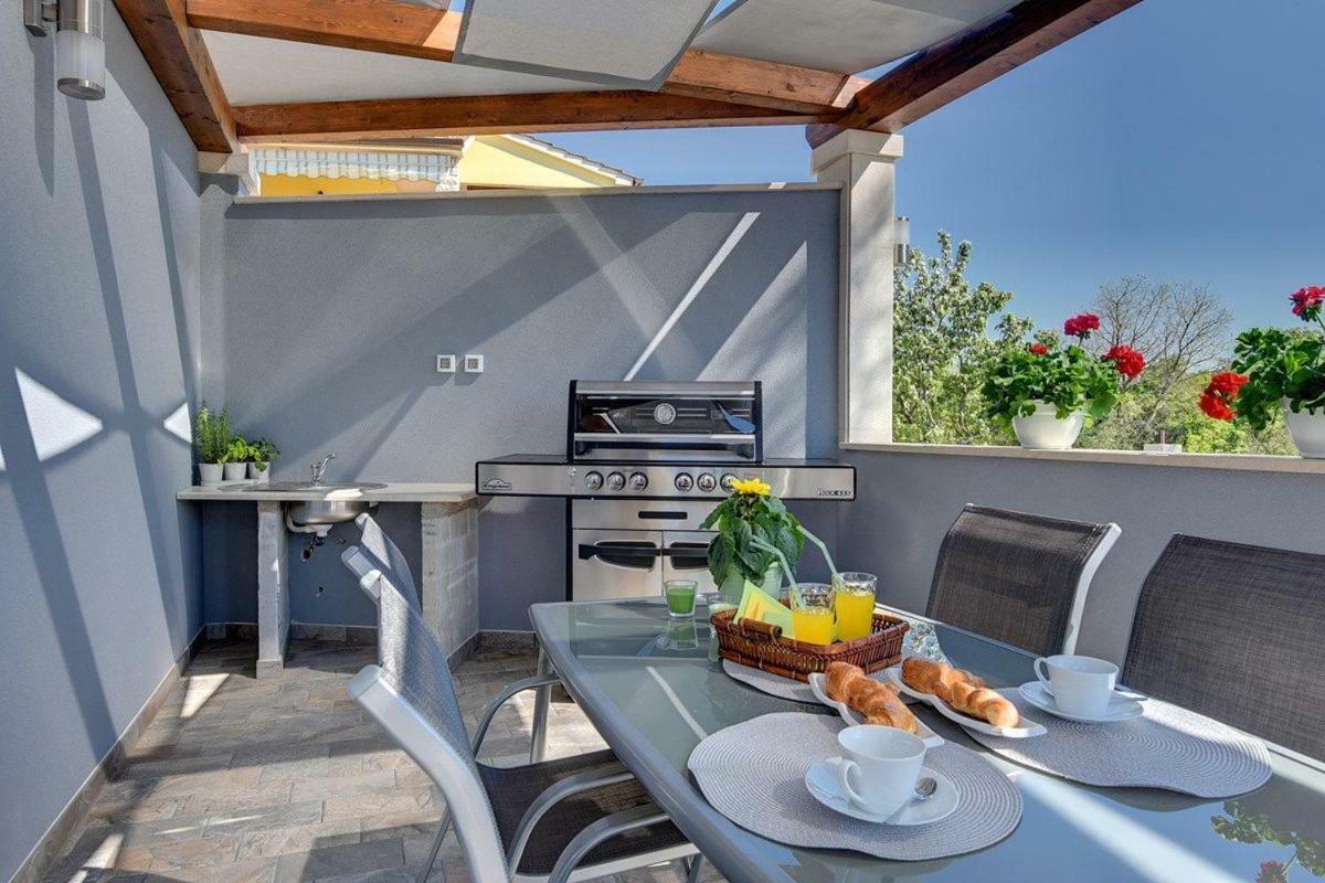 Villa Sunny Home Воднян Экстерьер фото